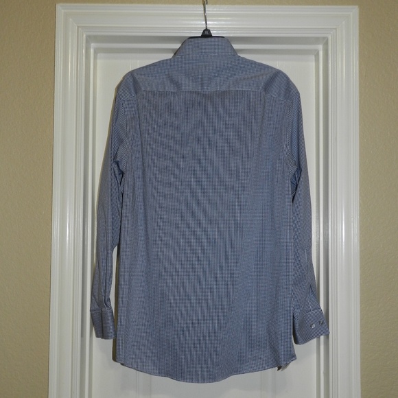 Van Heusen Flex Dress Shirt Ultra Wrinkle Free Regular Fit - Picture 4 of 8